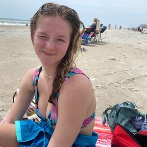 Meet your Posher, Sloane